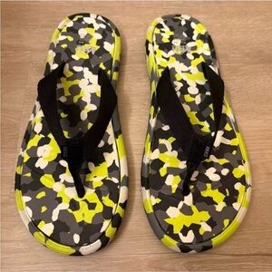 REI Co-Op  Recycled Black, White, Neon Green Sandals Flip Flops Casual Unisex